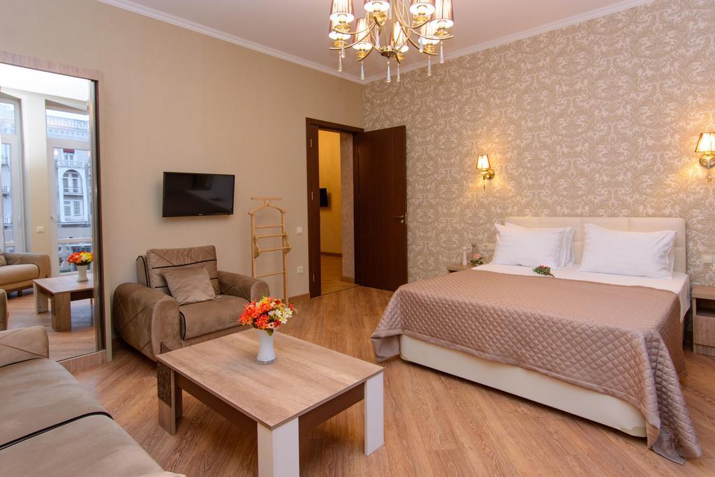 Dat Exx Apartments On Marjanishvili Tbilisi Zewnętrze zdjęcie