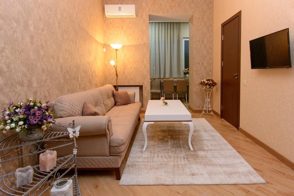 Dat Exx Apartments On Marjanishvili Tbilisi Zewnętrze zdjęcie