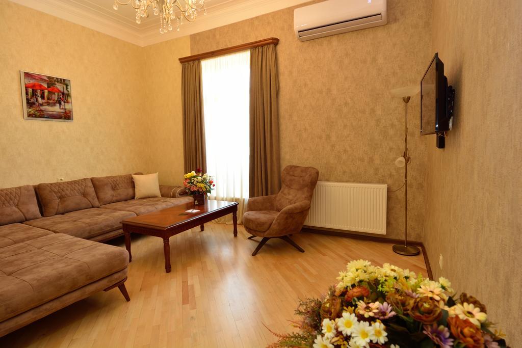 Dat Exx Apartments On Marjanishvili Tbilisi Zewnętrze zdjęcie